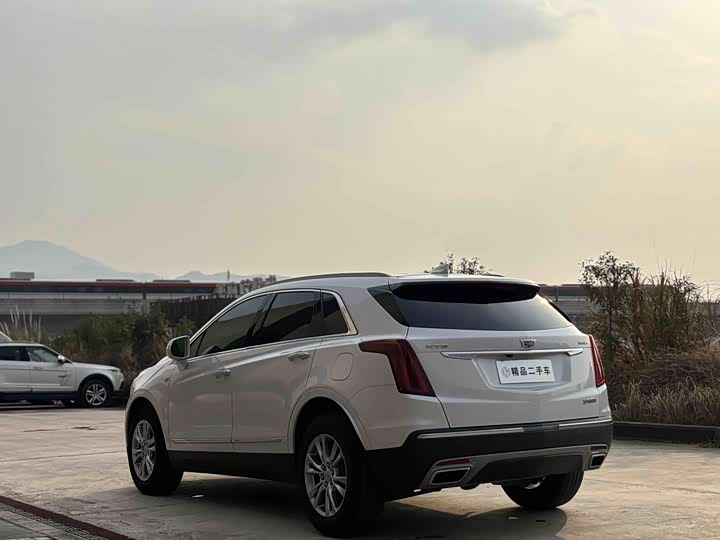 Фото 7 - Cadillac XT5