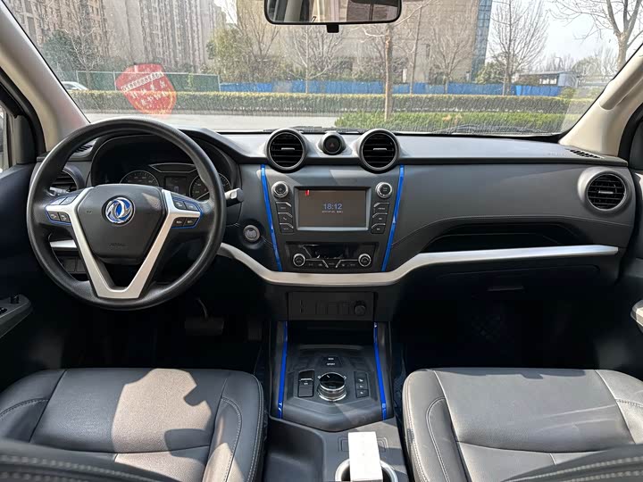 Фото 8 - Dongfeng Rich 6 EV