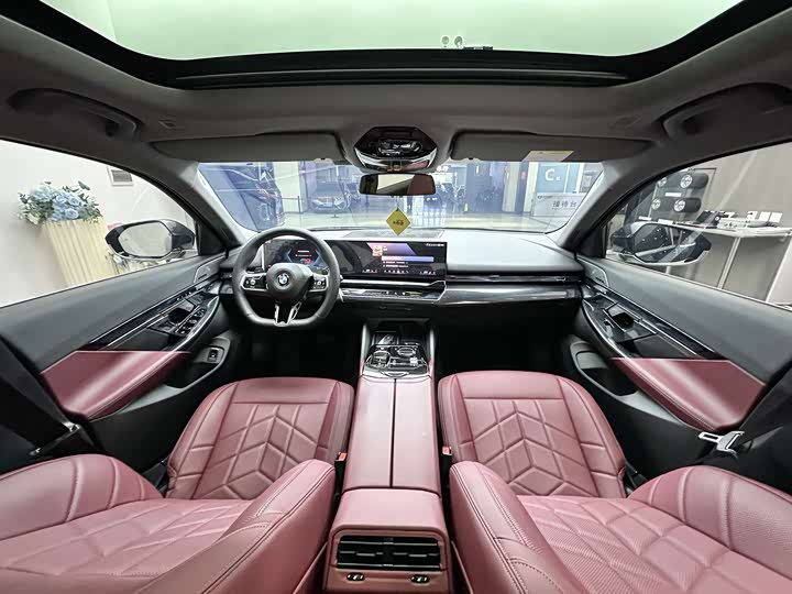 Zdjęcie 7 - BMW 5 Series