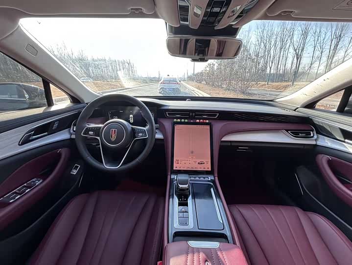 Фото 7 - Hongqi H5