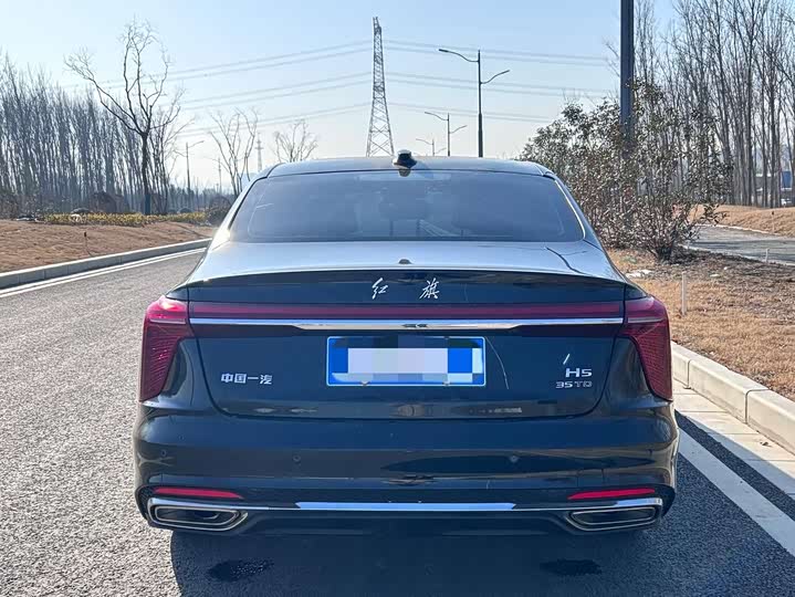 Фото 8 - Hongqi H5