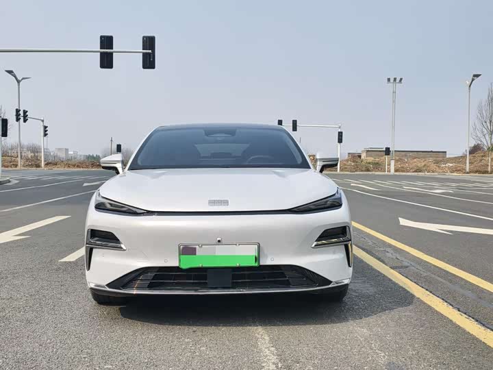 Фото 2 - Geely Galaxy Starshine 8 EM-i