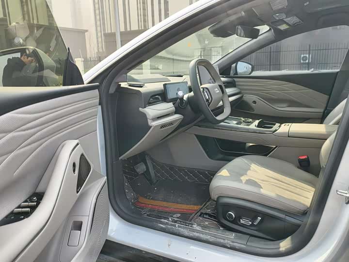 Фото 5 - Geely Galaxy Starshine 8 EM-i