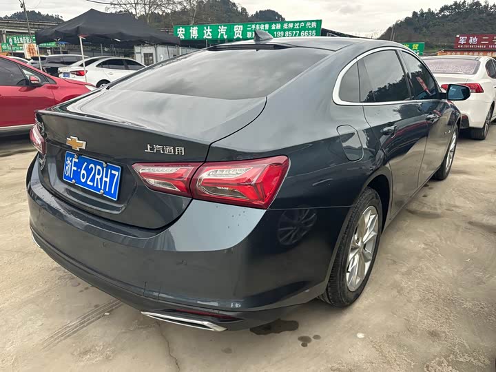 Фото 3 - Chevrolet Malibu XL