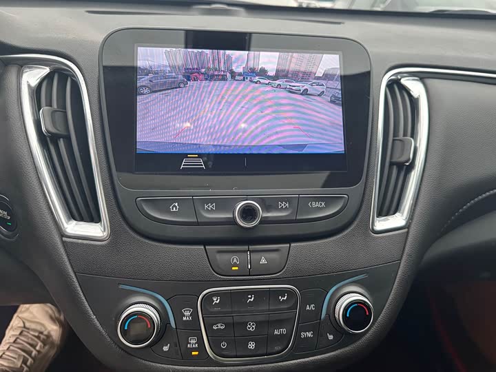 Фото 9 - Chevrolet Malibu XL