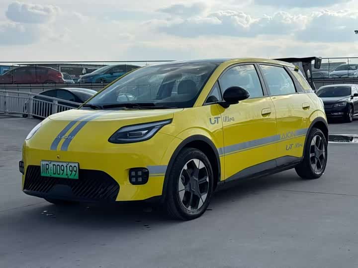 Фото 1 - GAC Aion UT