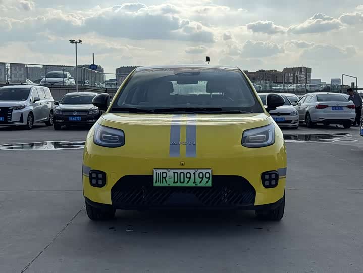 Фото 3 - GAC Aion UT