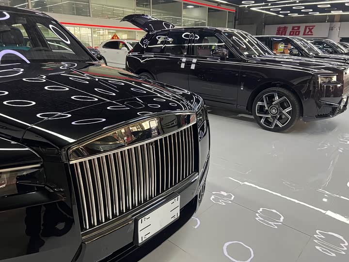Фото 4 - Rolls-Royce Cullinan