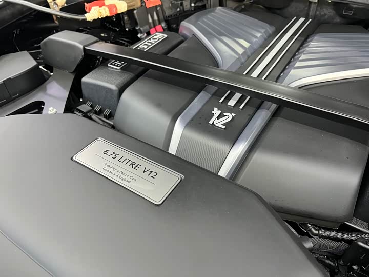 Фото 9 - Rolls-Royce Cullinan