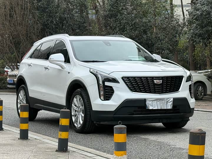 Фото 2 - Cadillac XT4