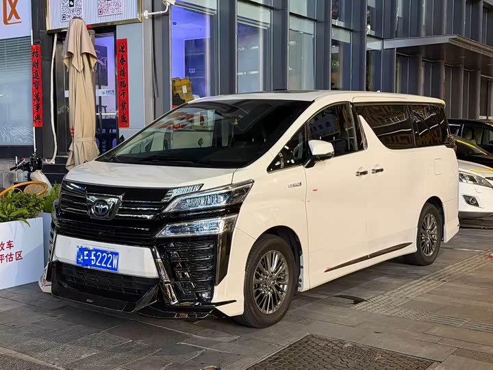 Фото 1 - Toyota Vellfire
