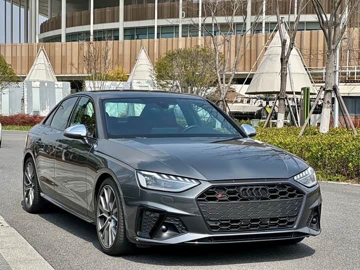 Фото 3 - Audi S4