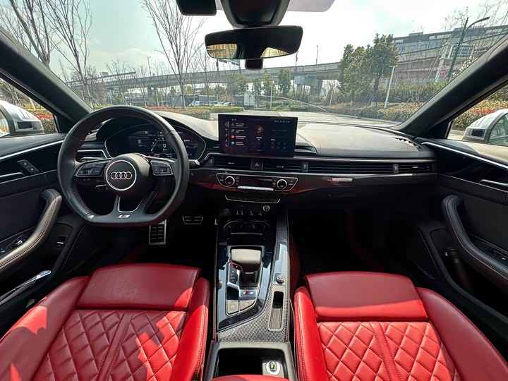 Фото 8 - Audi S4