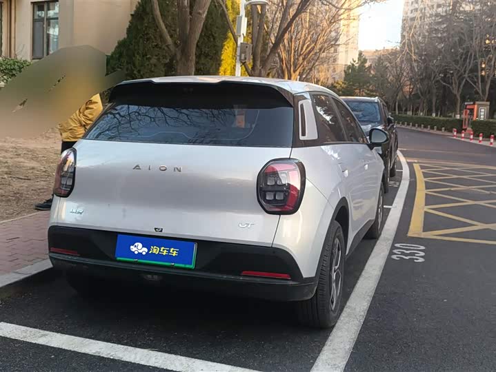 Фото 3 - GAC Aion UT
