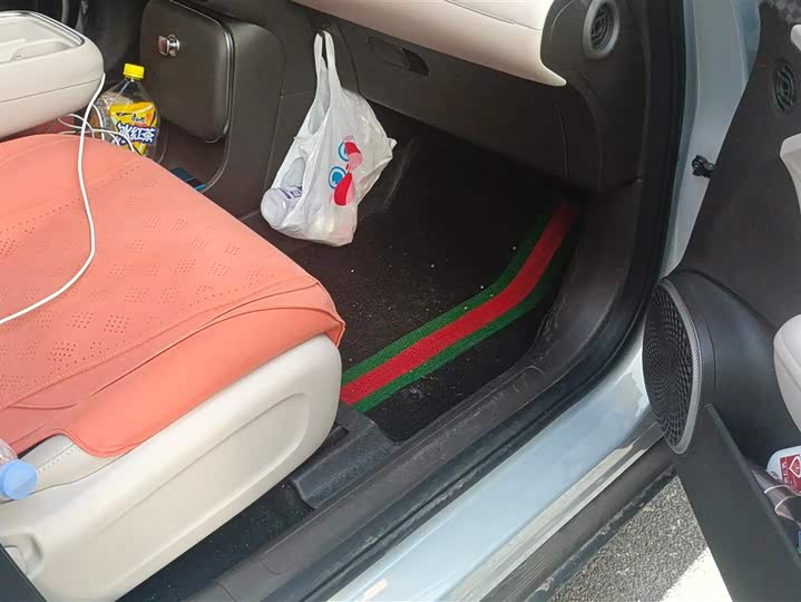 Фото 8 - GAC Aion UT