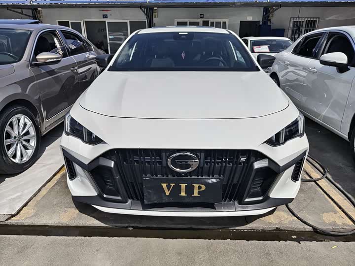 Фото 2 - GAC Trumpchi Empow R