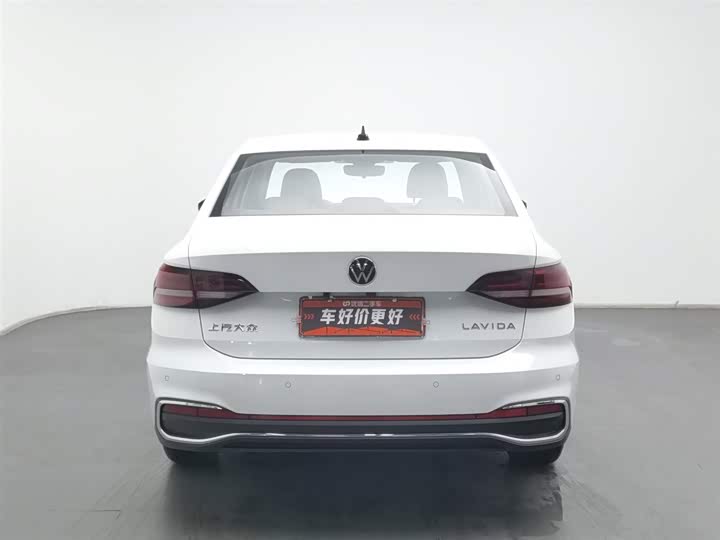 Фото 4 - Volkswagen Lavida