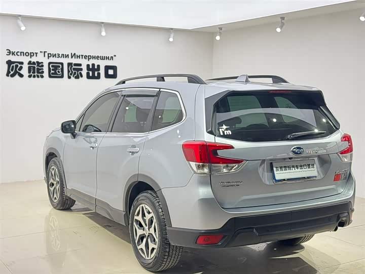 Фото 6 - Subaru Forester