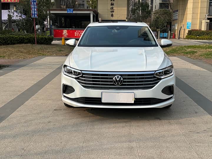 Фото 2 - Volkswagen Lavida