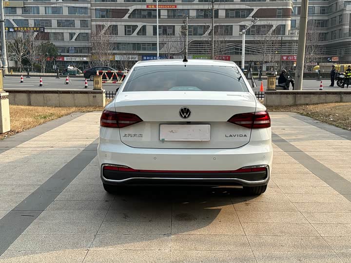 Фото 5 - Volkswagen Lavida