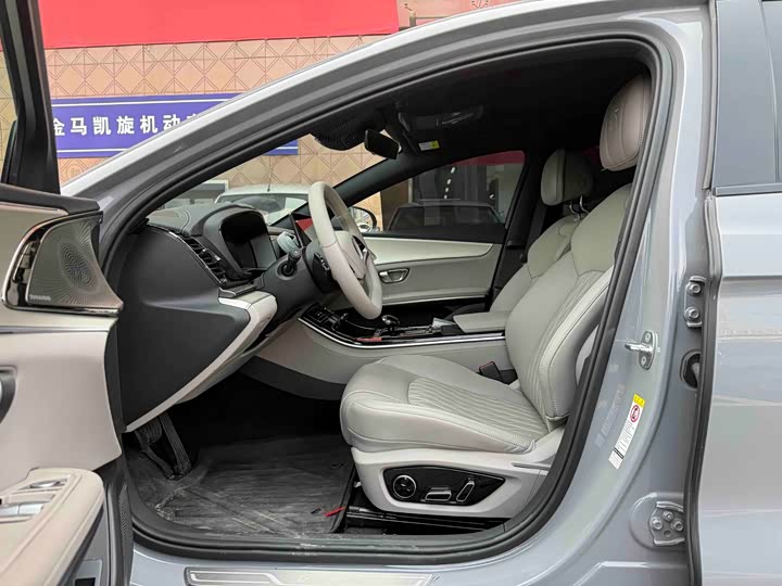 Фото 7 - BYD Han