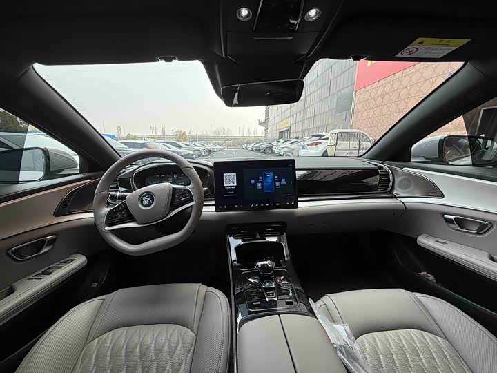 Фото 9 - BYD Han