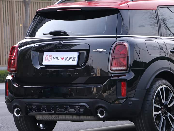 Photo 7 - Mini Countryman JCW