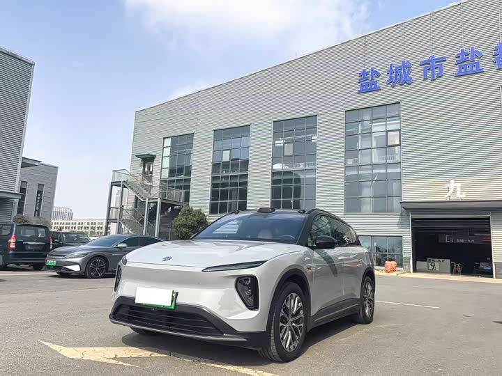 Фото 1 - Nio ES6