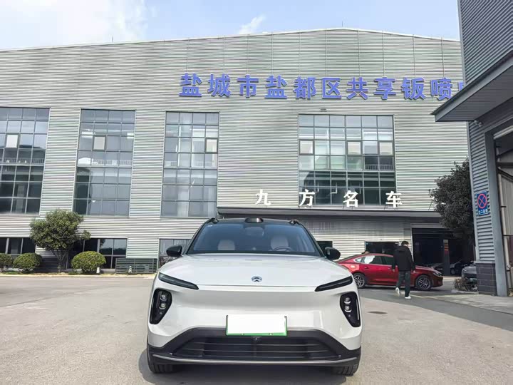 Фото 2 - Nio ES6