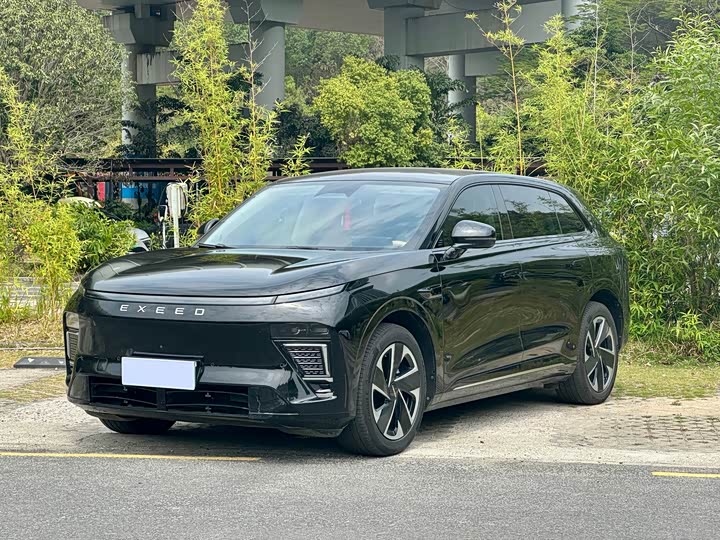 Photo 1 - Exeed Sterra ET