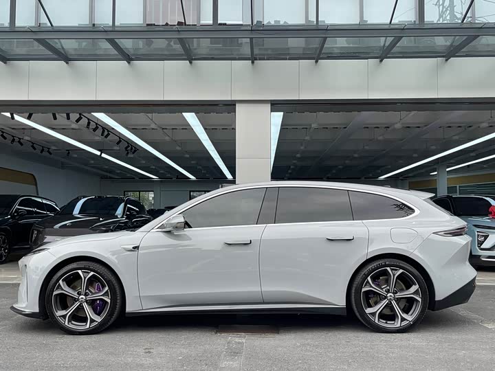 Фото 5 - Nio ET5T