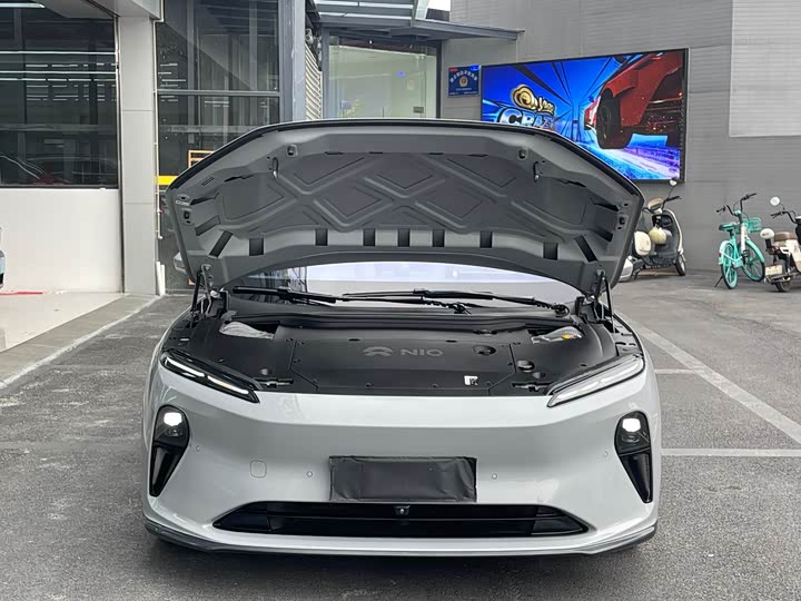 Фото 9 - Nio ET5T