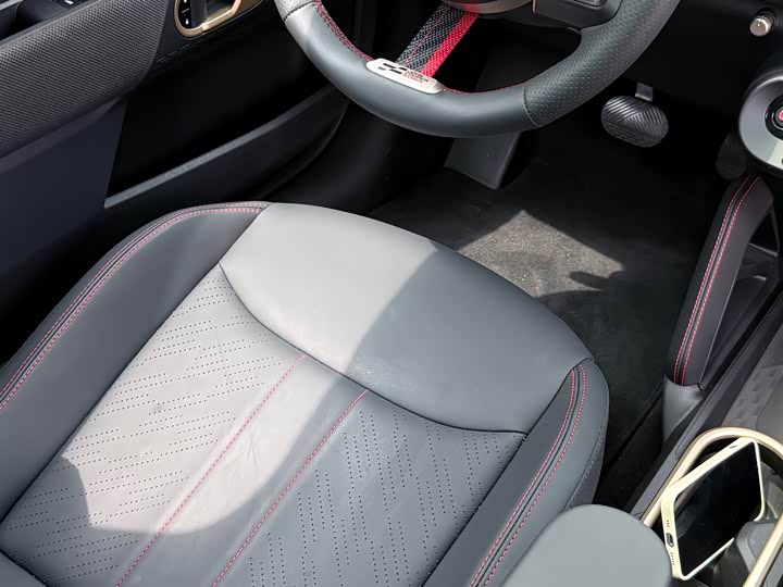 Фото 9 - Mini Cooper JCW