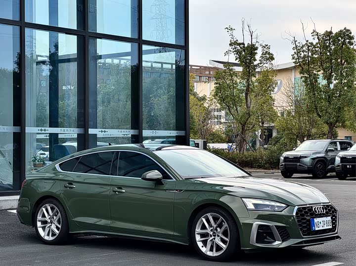 Фото 4 - Audi A5