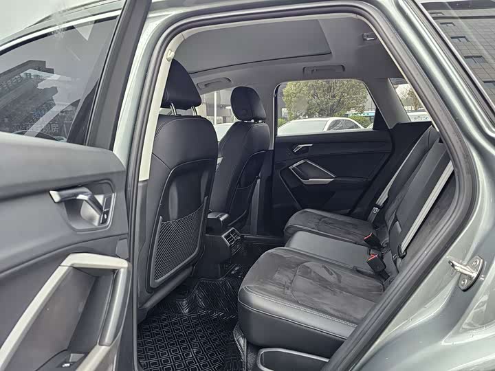 Фото 5 - Audi Q3