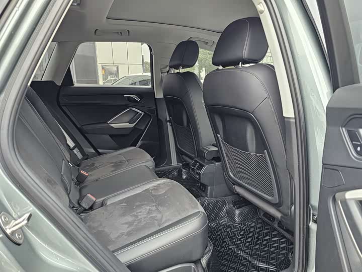 Фото 7 - Audi Q3