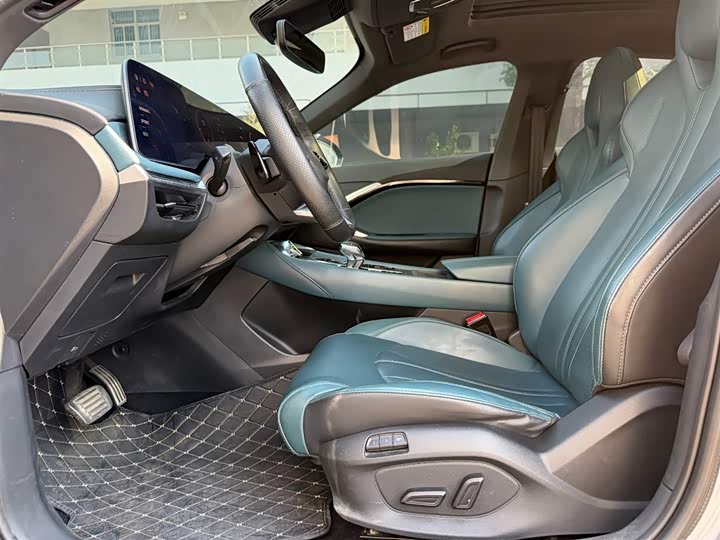 Фото 8 - MG Motor 7