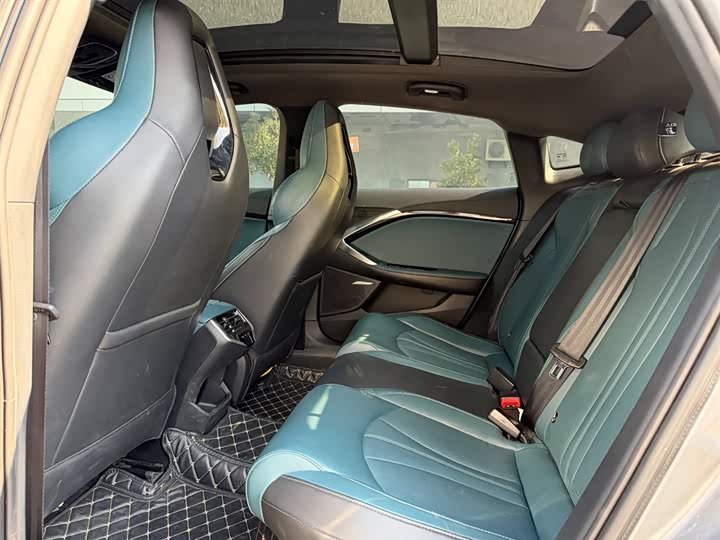 Фото 9 - MG Motor 7