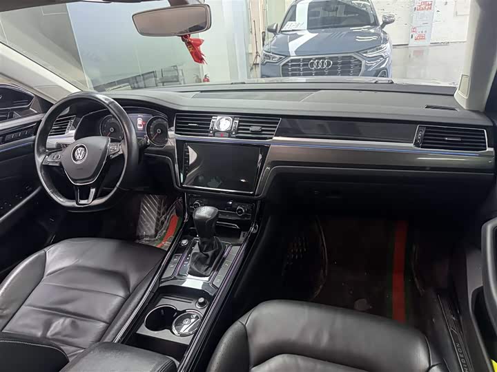 Фото 6 - Volkswagen Phideon