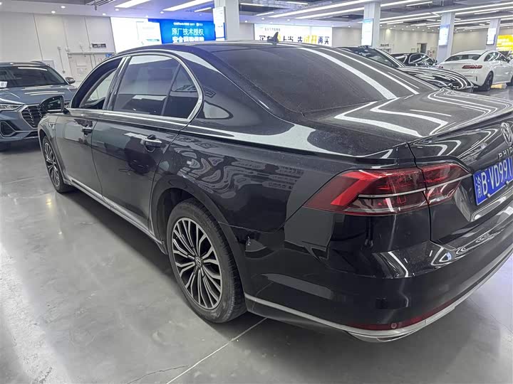 Фото 9 - Volkswagen Phideon
