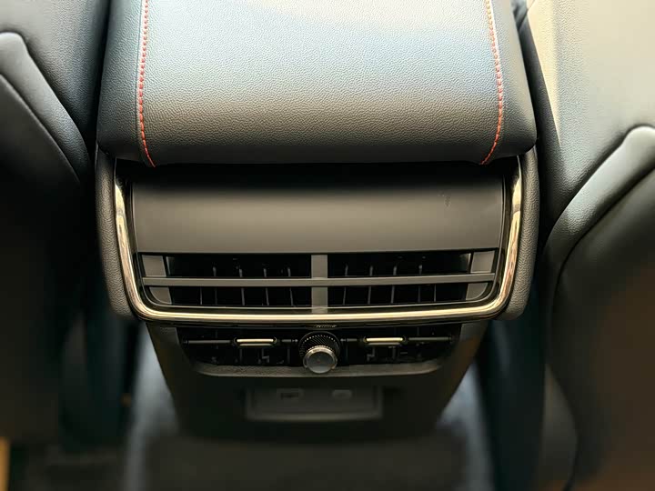 Фото 7 - Ford Mondeo