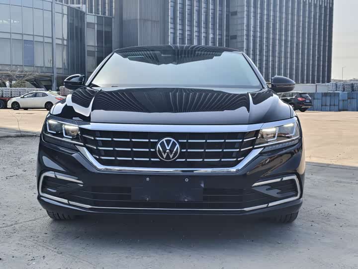 Фото 3 - Volkswagen Passat