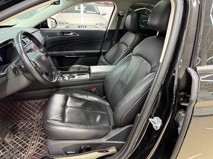 Фото 8 - Ford Taurus