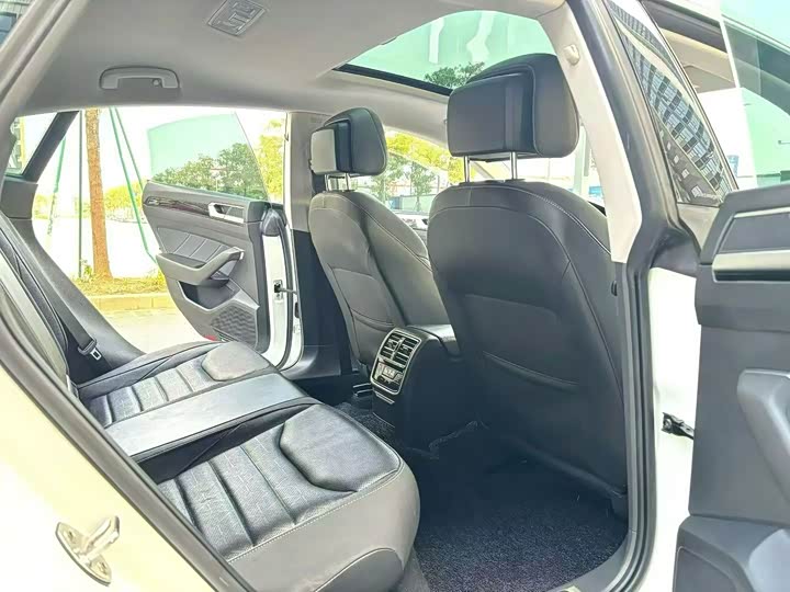 Фото 6 - Volkswagen CC