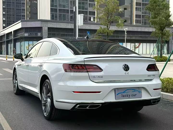 Фото 7 - Volkswagen CC