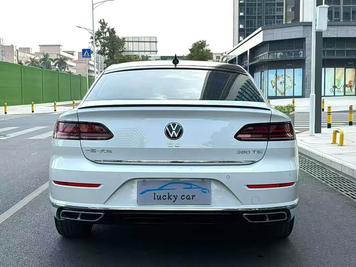 Фото 8 - Volkswagen CC