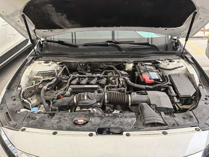 Фото 3 - Honda Accord