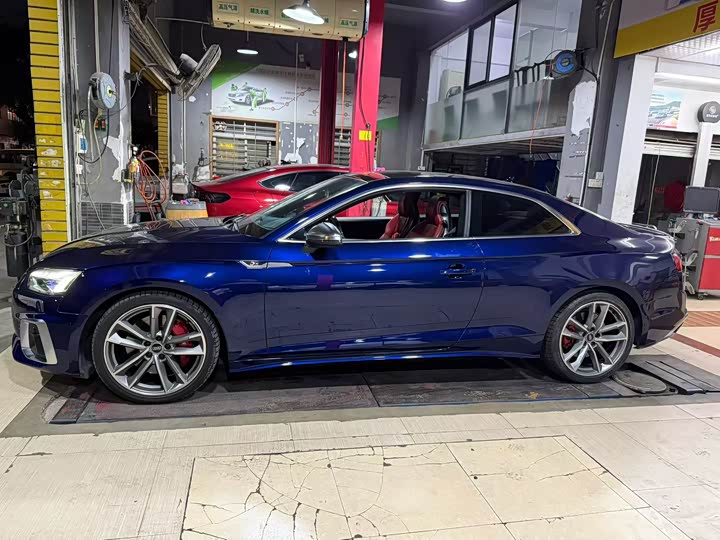 Фото 3 - Audi S5