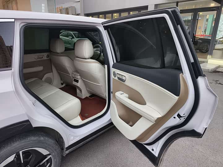 Фото 6 - Toyota bZ3X