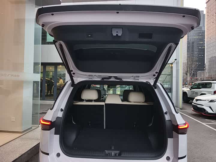 Фото 9 - Toyota bZ3X